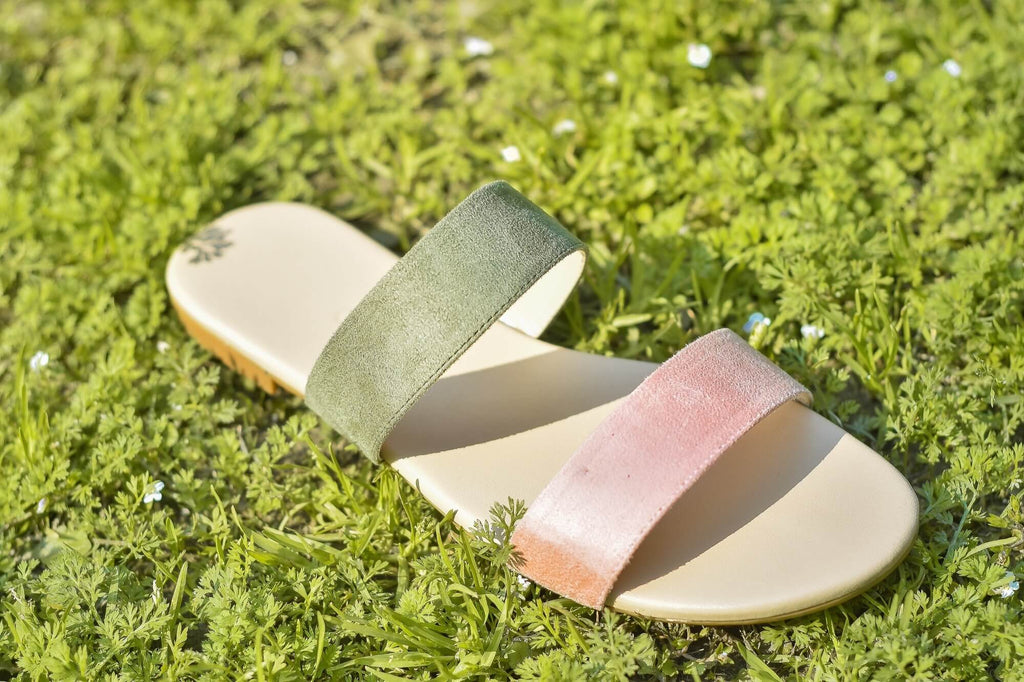 Basic pastel color strap slides