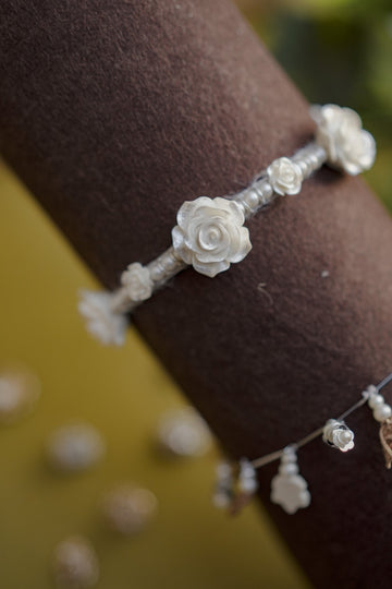 Anklet | Roses - CHAPTER 13