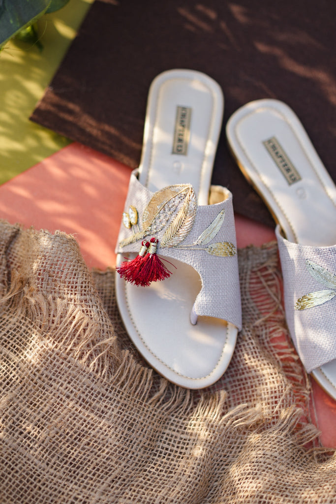 Chappals | Sonehri Patti - CHAPTER 13