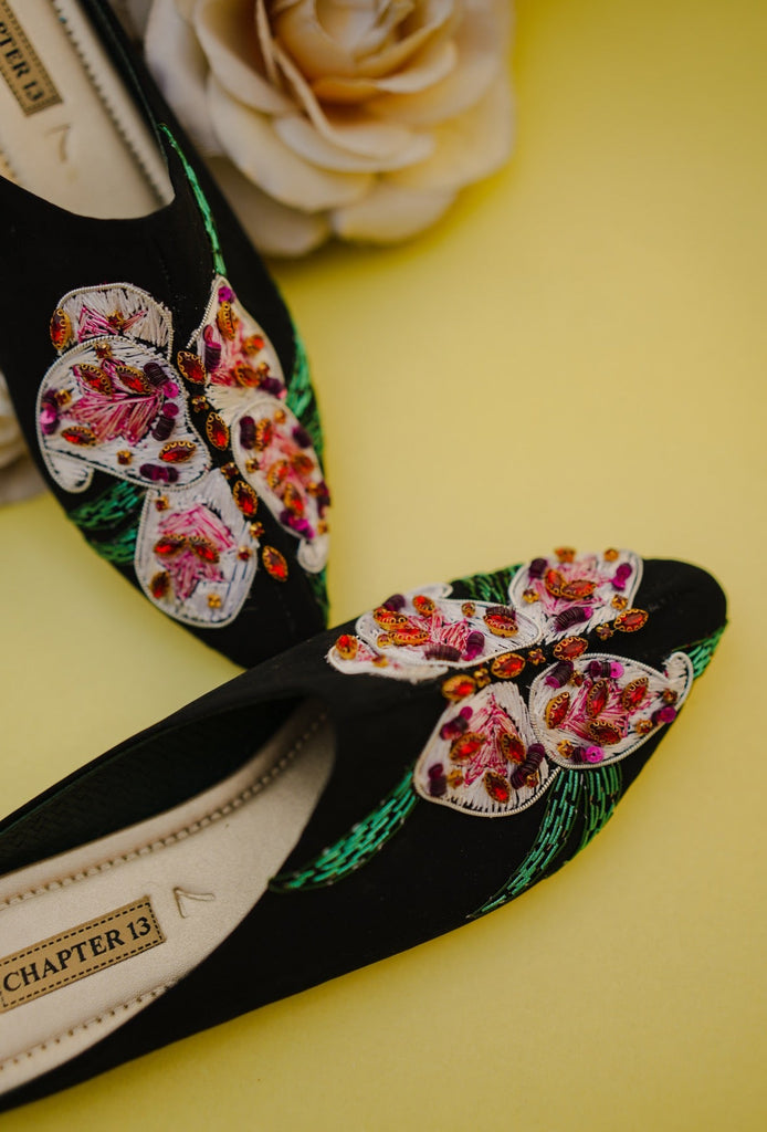 Mules | Orchid Kiss - CHAPTER 13