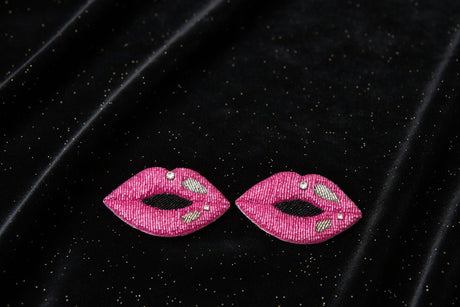 Pink Pout Motif - CHAPTER 13