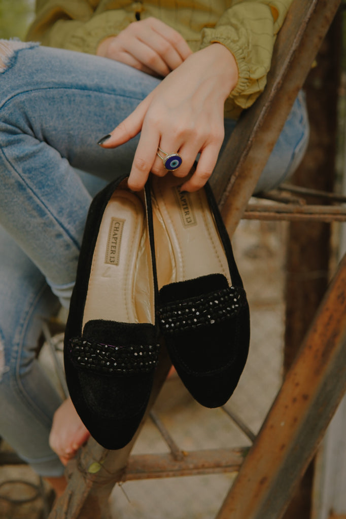 Classic Loafers with a hint of crystals in black