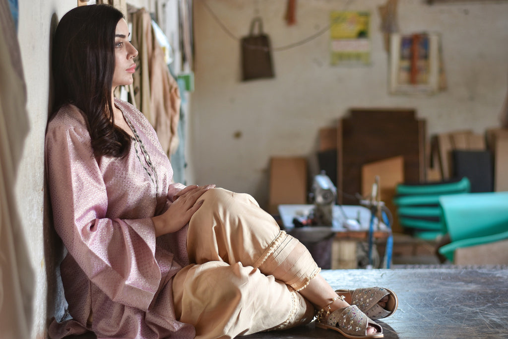 Holographic diamond shaped hand embroidered goota on back open peshawaris