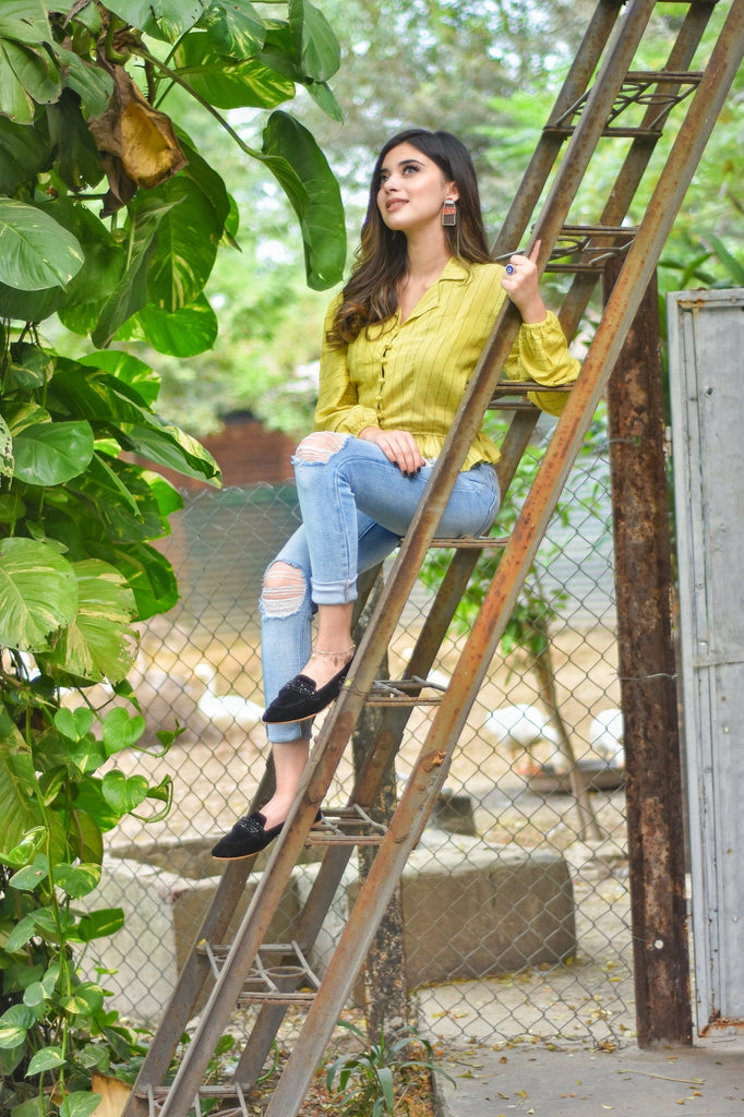 Classic Loafers with a hint of crystals in black