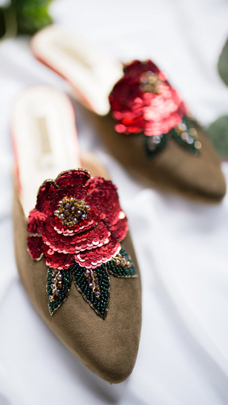 Mule | Gulab Affair - CHAPTER 13