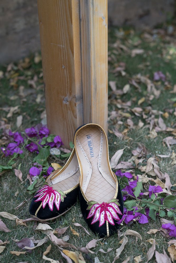 MUMTAZ KHUSSA - CHAPTER 13