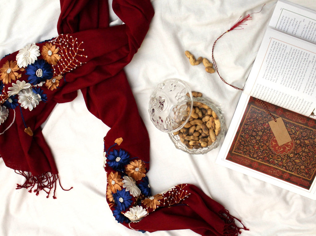 Woolen Stole - 001 - CHAPTER 13